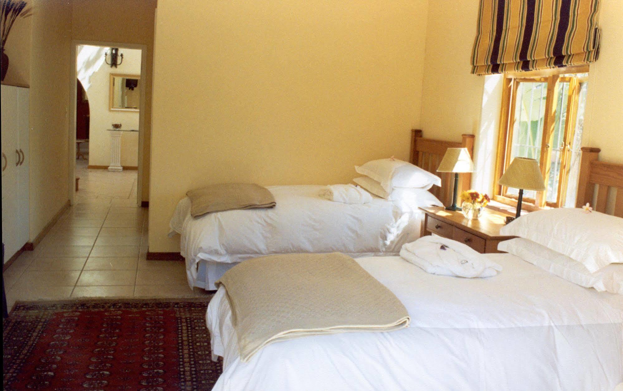 A Tuscan Villa Guest House Vishoek Exterior foto
