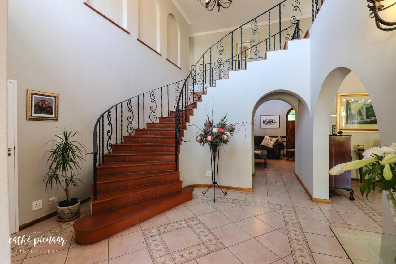 A Tuscan Villa Guest House Vishoek Exterior foto