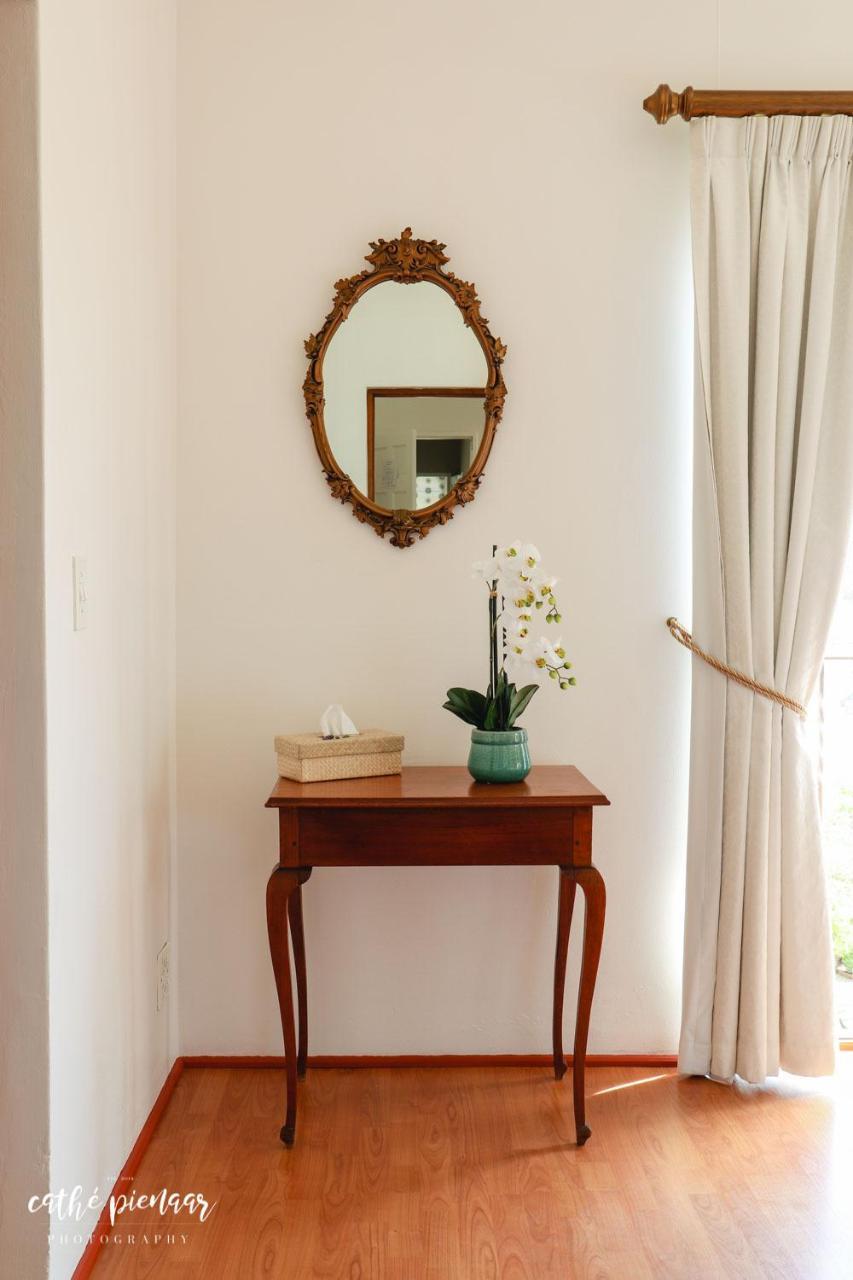 A Tuscan Villa Guest House Vishoek Exterior foto