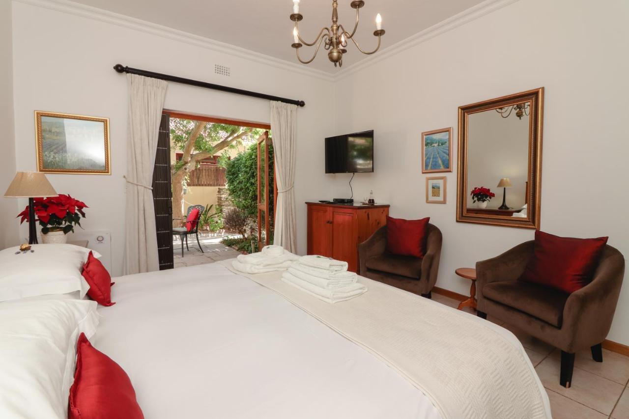 A Tuscan Villa Guest House Vishoek Exterior foto